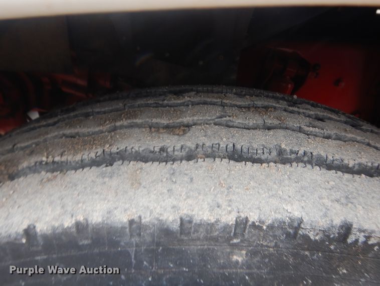 image for item ET9244 2008 Kenworth T370  lube truck