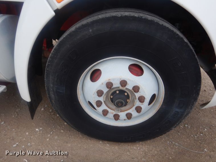 image for item ET9244 2008 Kenworth T370  lube truck