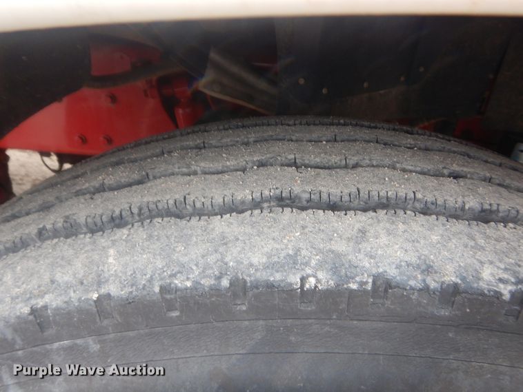 image for item ET9244 2008 Kenworth T370  lube truck