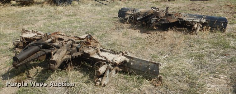 image for item FI9033 (2) under mount snow plows