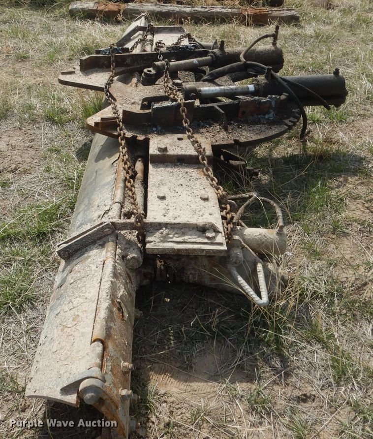 image for item FI9033 (2) under mount snow plows