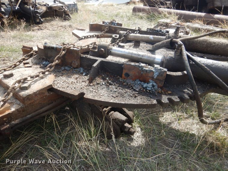 image for item FI9033 (2) under mount snow plows