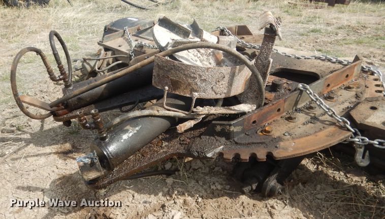 image for item FI9033 (2) under mount snow plows