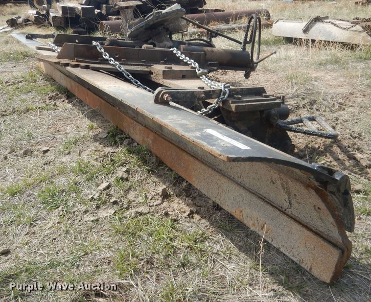 image for item FI9033 (2) under mount snow plows