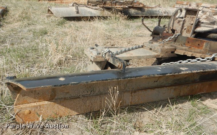 image for item FI9033 (2) under mount snow plows