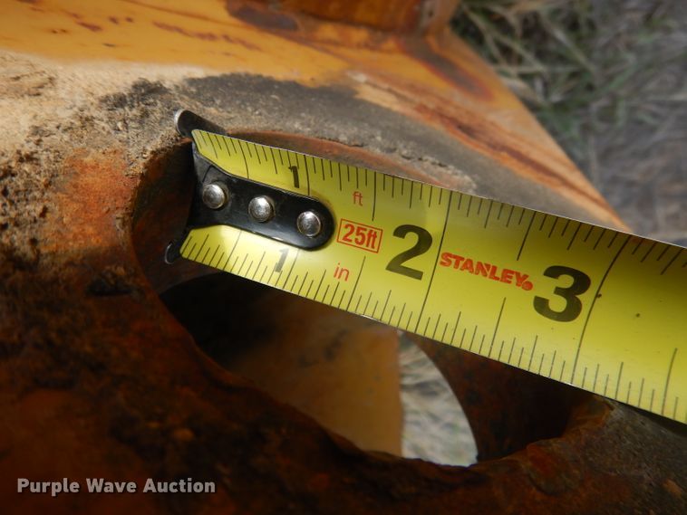 image for item FI9035 Caterpillar 120"W loader bucket