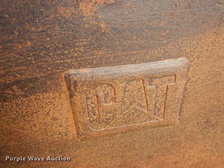image for item FI9035 Caterpillar 120"W loader bucket
