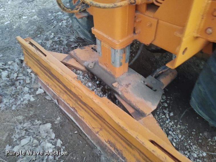image for item FY9896 Davis Fleetline 70+4  trencher
