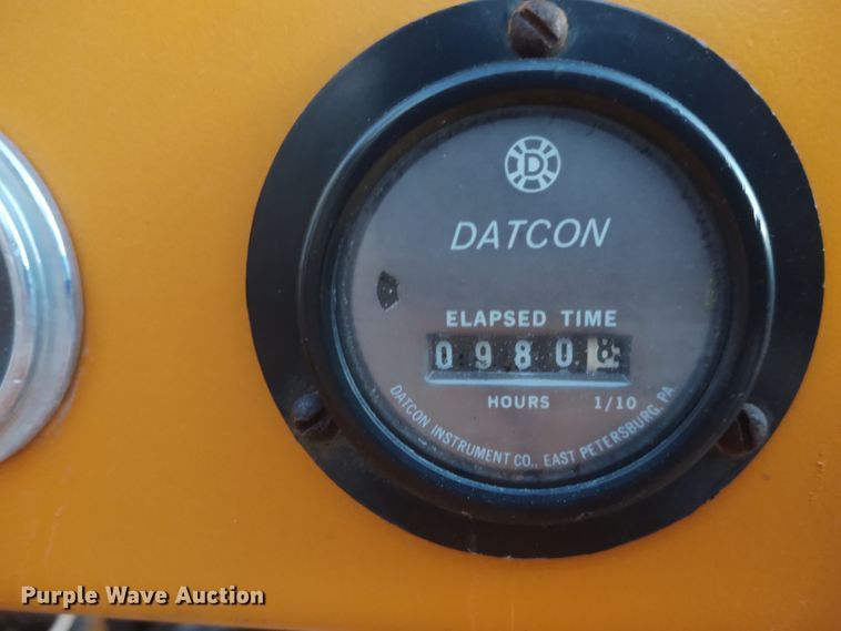 image for item FY9896 Davis Fleetline 70+4  trencher