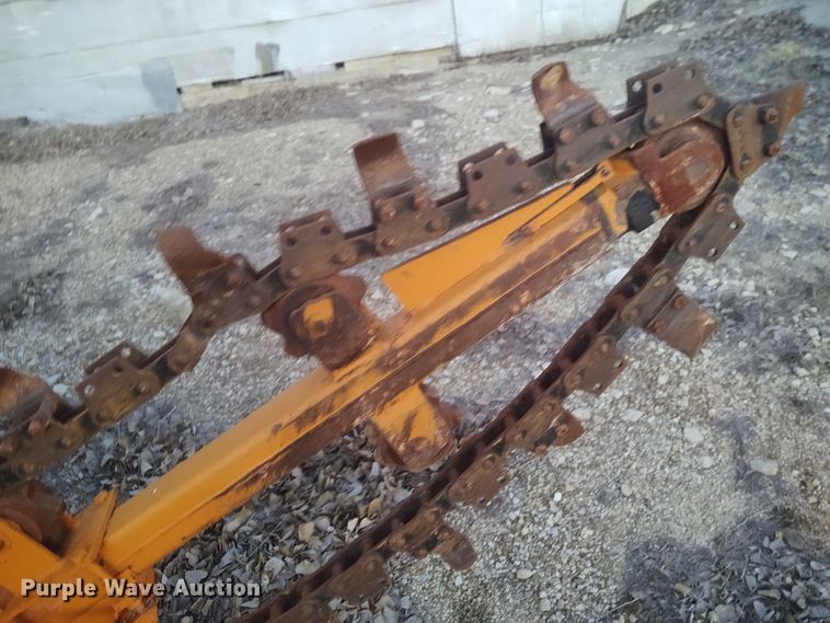 image for item FY9896 Davis Fleetline 70+4  trencher