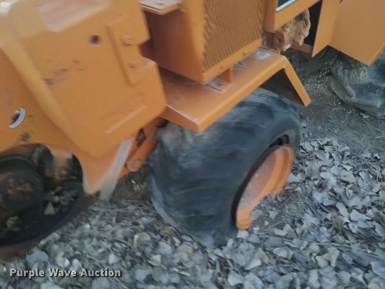 image for item FY9896 Davis Fleetline 70+4  trencher