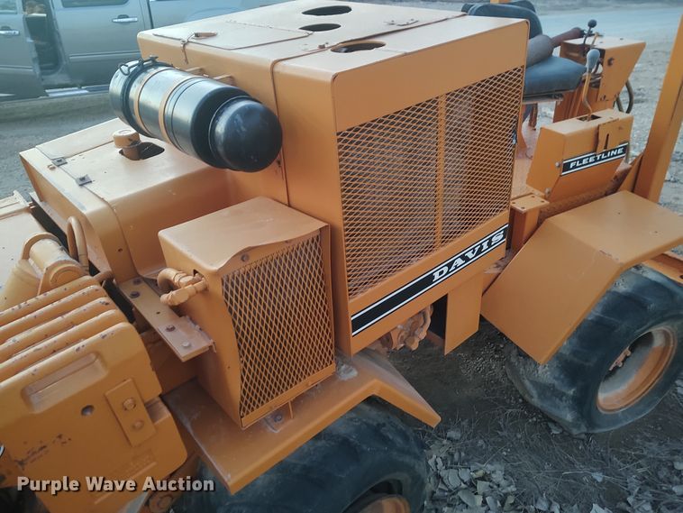 image for item FY9896 Davis Fleetline 70+4  trencher