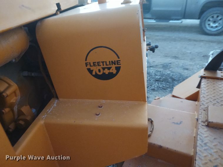 image for item FY9896 Davis Fleetline 70+4  trencher