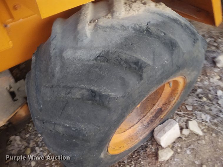 image for item FY9896 Davis Fleetline 70+4  trencher