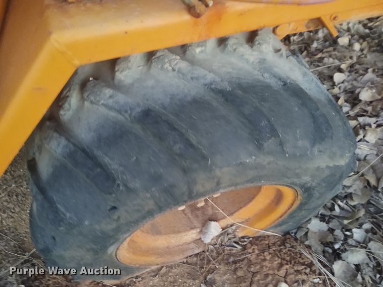 image for item FY9896 Davis Fleetline 70+4  trencher