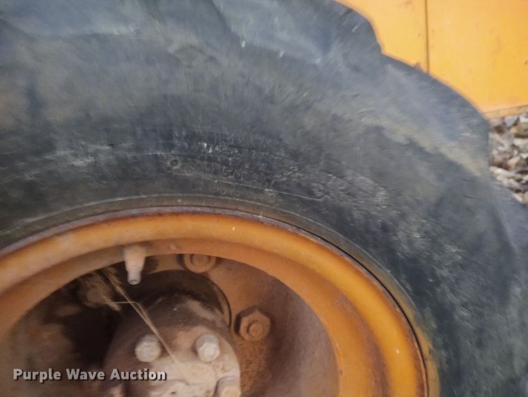 image for item FY9896 Davis Fleetline 70+4  trencher