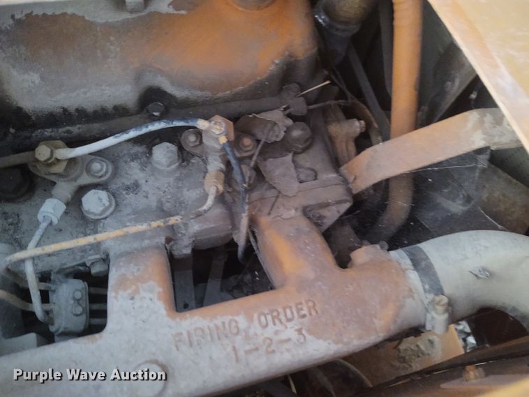 image for item FY9896 Davis Fleetline 70+4  trencher