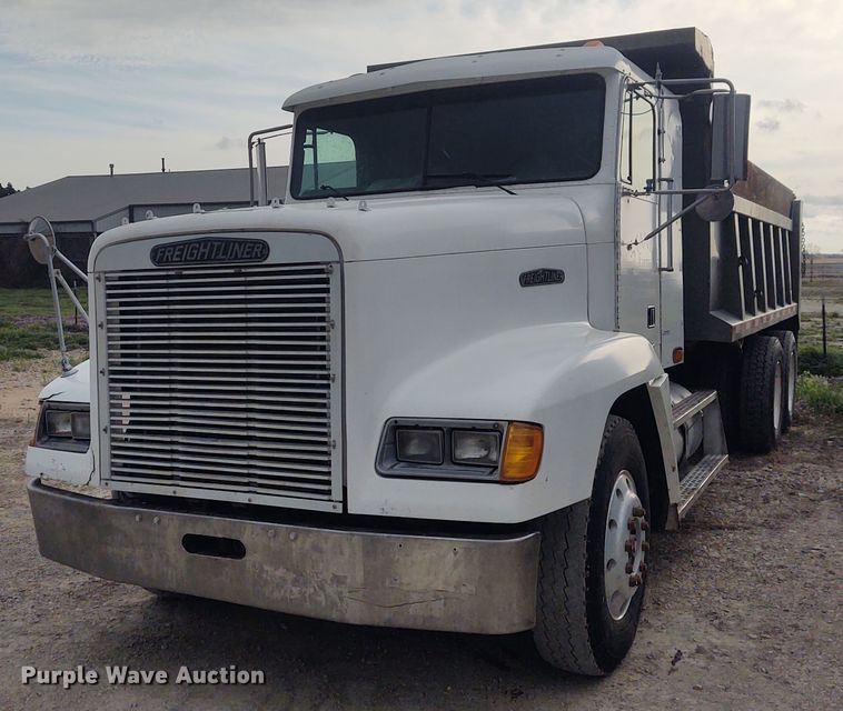 image for item FY9993 1992 Freightliner FLD120  dump truck