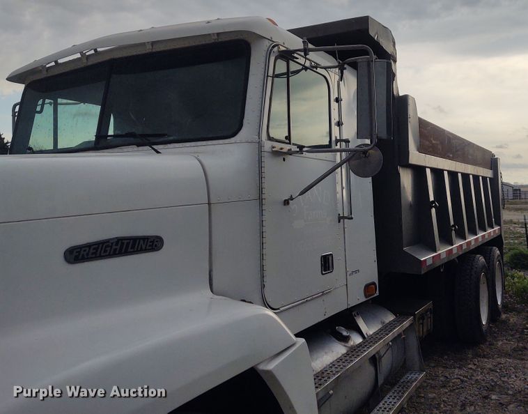 image for item FY9993 1992 Freightliner FLD120  dump truck