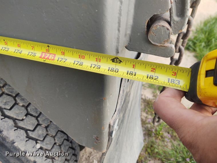 image for item FY9993 1992 Freightliner FLD120  dump truck