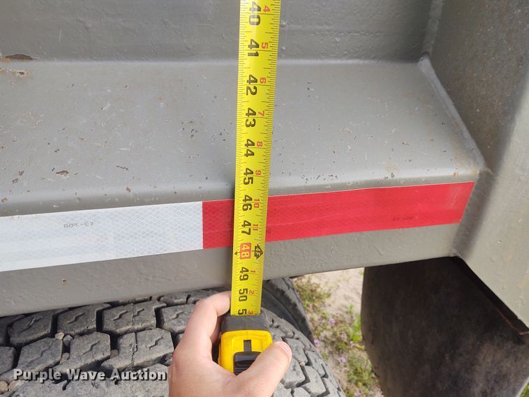 image for item FY9993 1992 Freightliner FLD120  dump truck