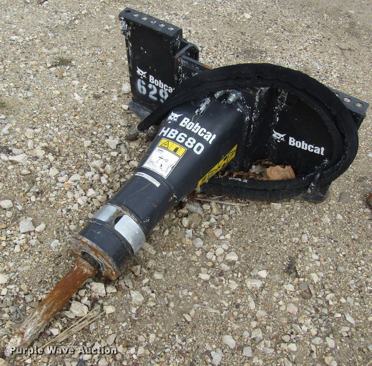 image for item GC9898 Bobcat HB680 skid steer breaker
