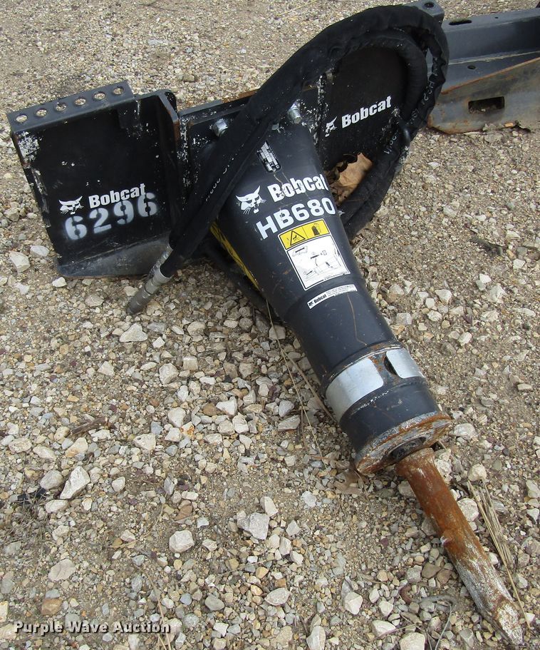 image for item GC9898 Bobcat HB680 skid steer breaker