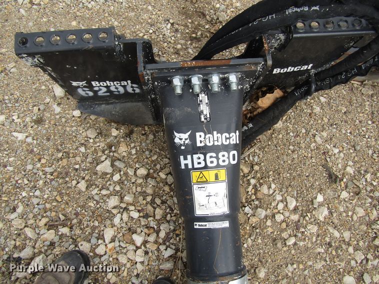 image for item GC9898 Bobcat HB680 skid steer breaker