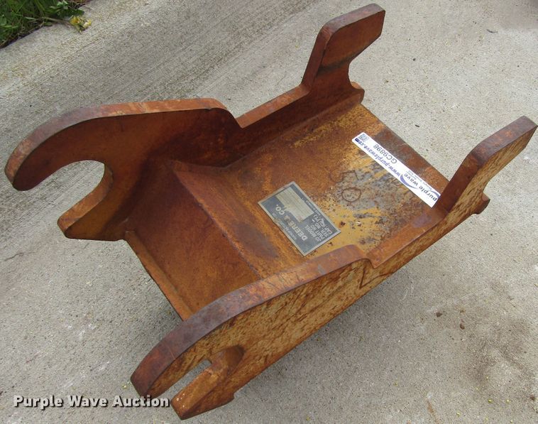 image for item GC9898 Bobcat HB680 skid steer breaker