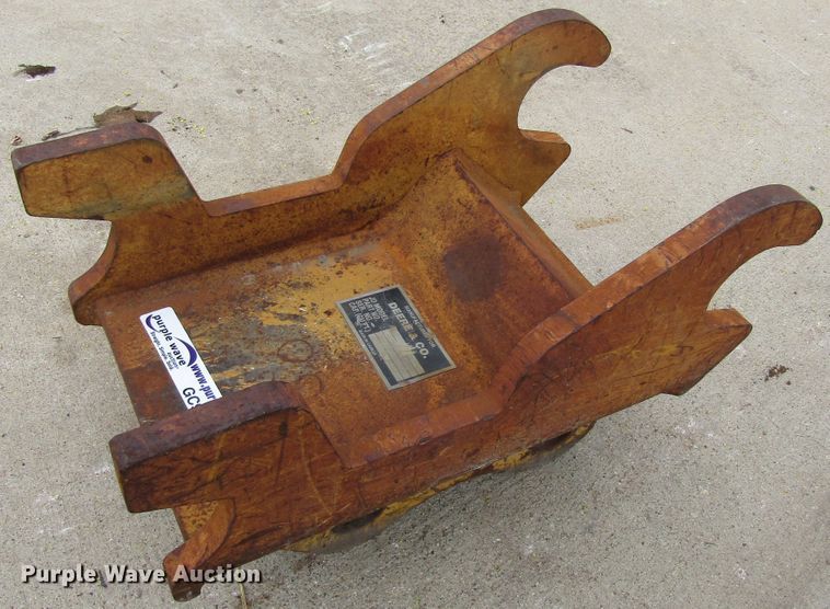 image for item GC9898 Bobcat HB680 skid steer breaker