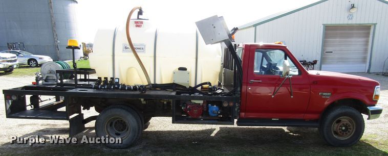 image for item GC9903 1996 Ford F450 Super Duty  flatbed truck