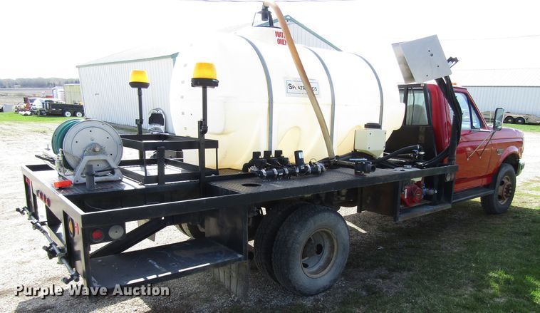 image for item GC9903 1996 Ford F450 Super Duty  flatbed truck