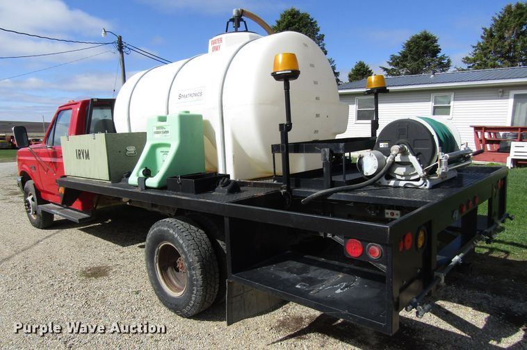 image for item GC9903 1996 Ford F450 Super Duty  flatbed truck