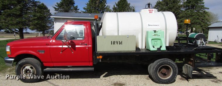 image for item GC9903 1996 Ford F450 Super Duty  flatbed truck