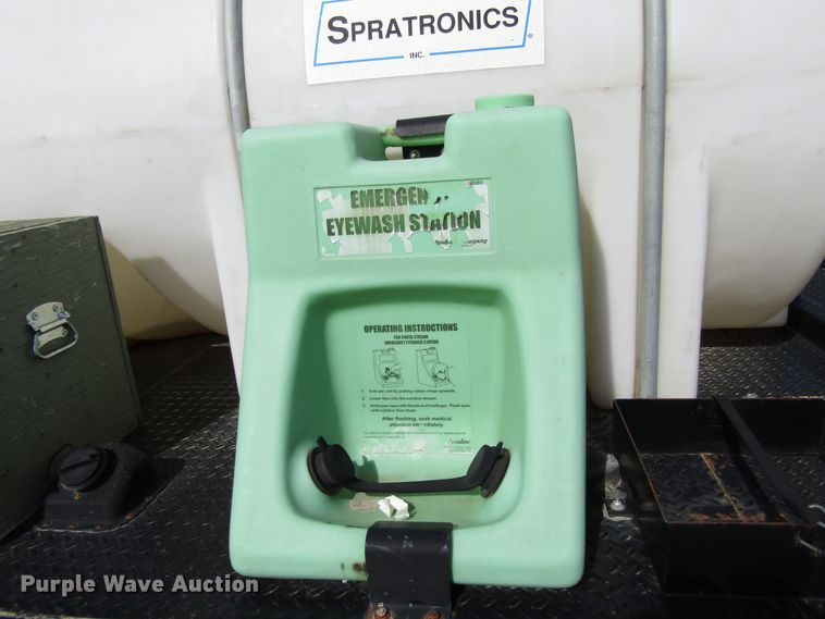 image for item GC9903 1996 Ford F450 Super Duty  flatbed truck