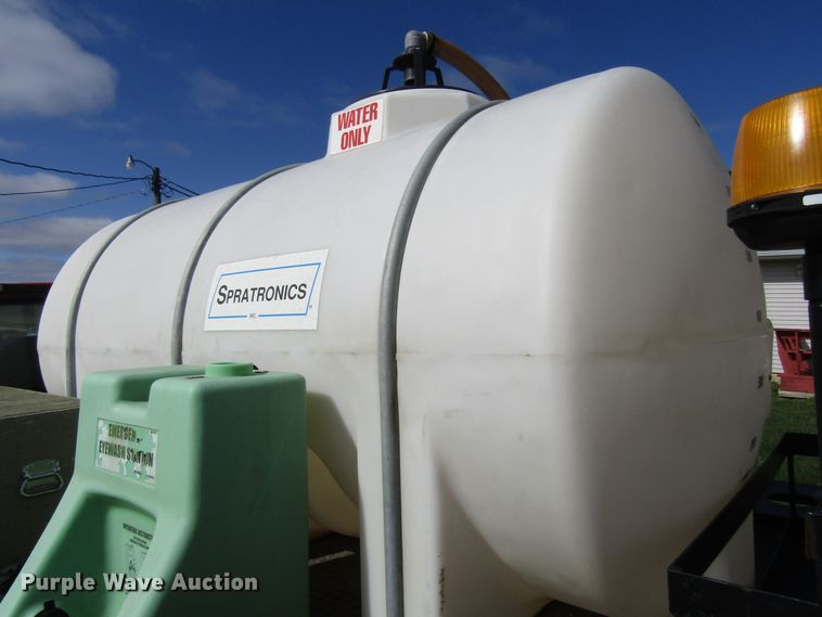 image for item GC9903 1996 Ford F450 Super Duty  flatbed truck