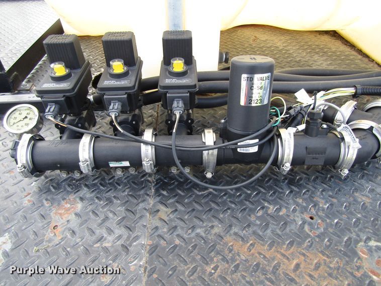 image for item GC9903 1996 Ford F450 Super Duty  flatbed truck