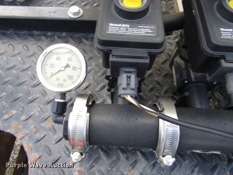 image for item GC9903 1996 Ford F450 Super Duty  flatbed truck