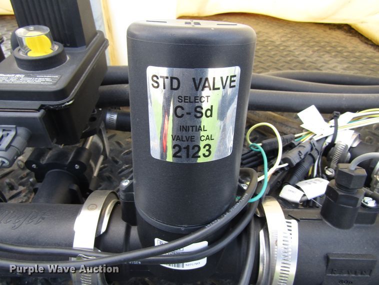 image for item GC9903 1996 Ford F450 Super Duty  flatbed truck