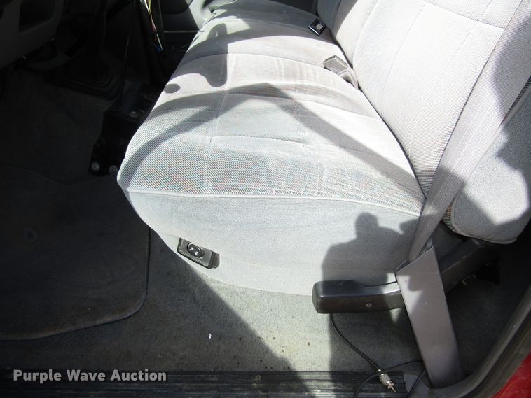 image for item GC9903 1996 Ford F450 Super Duty  flatbed truck