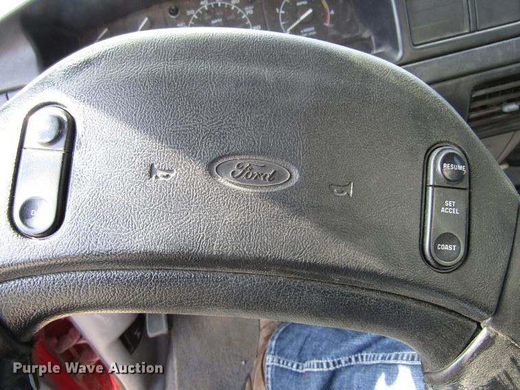 image for item GC9903 1996 Ford F450 Super Duty  flatbed truck