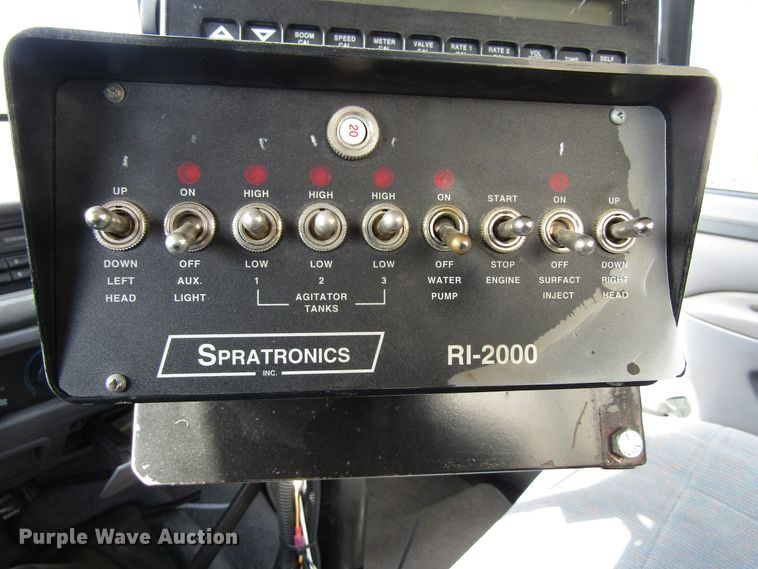 image for item GC9903 1996 Ford F450 Super Duty  flatbed truck