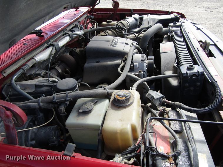 image for item GC9903 1996 Ford F450 Super Duty  flatbed truck