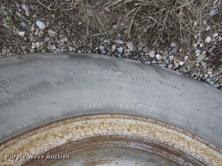 image for item GC9903 1996 Ford F450 Super Duty  flatbed truck