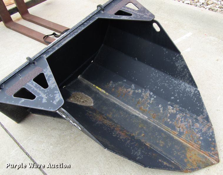 image for item GC9910 Quick Attach EZ30 skid steer quick scoop utility spade