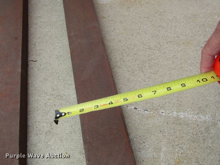 image for item GC9911 Bradco 42"L forks