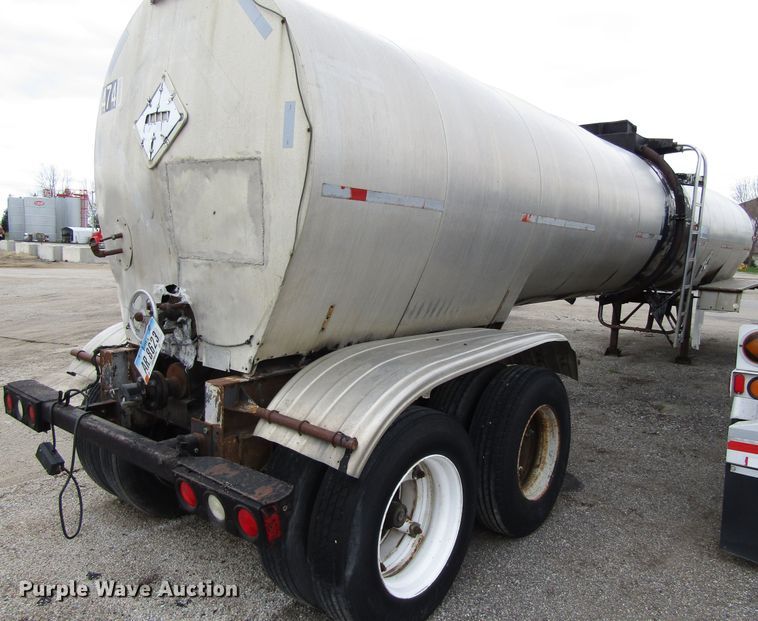 image for item GC9916 1976 Trailmobile T431CAF1  tank trailer