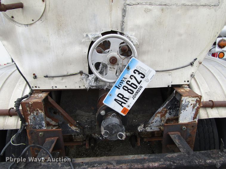 image for item GC9916 1976 Trailmobile T431CAF1  tank trailer