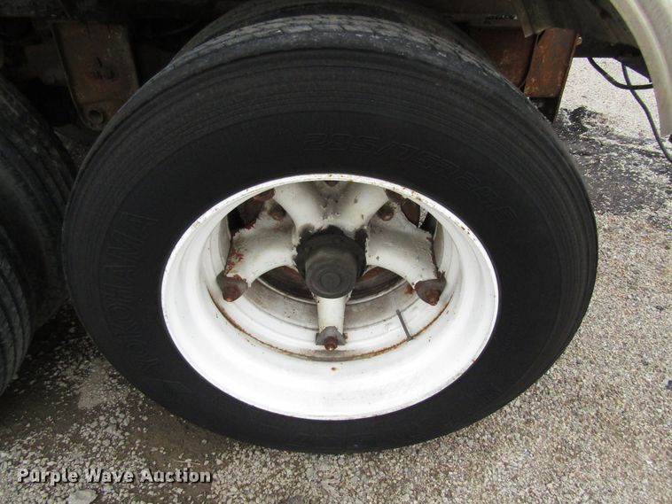 image for item GC9916 1976 Trailmobile T431CAF1  tank trailer