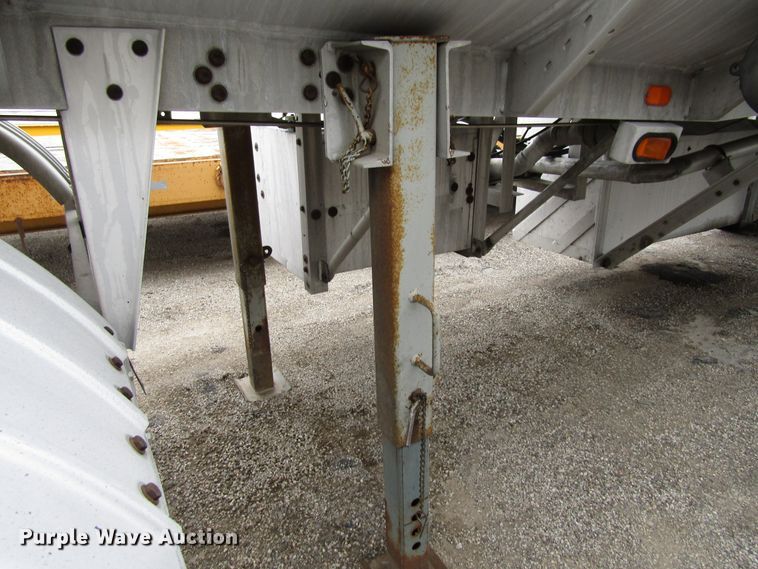 image for item GC9917 1994 Heil Co  tank trailer